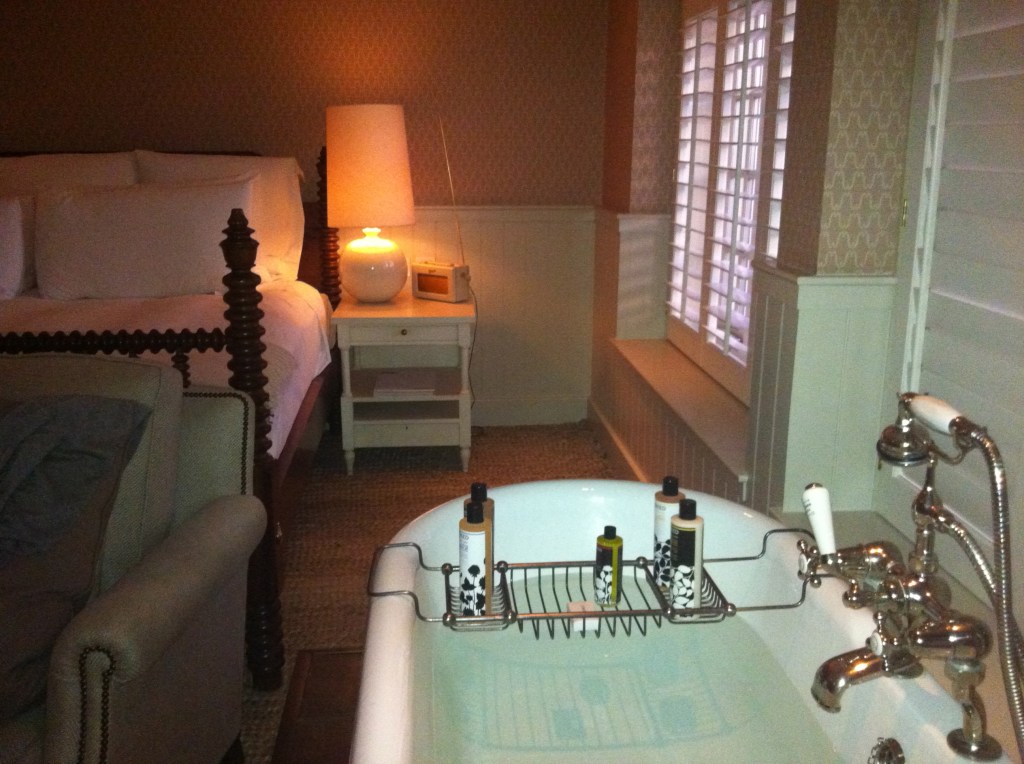 3. Heaven smells like red mandarin, petit grain and&nbsp;grapefruit